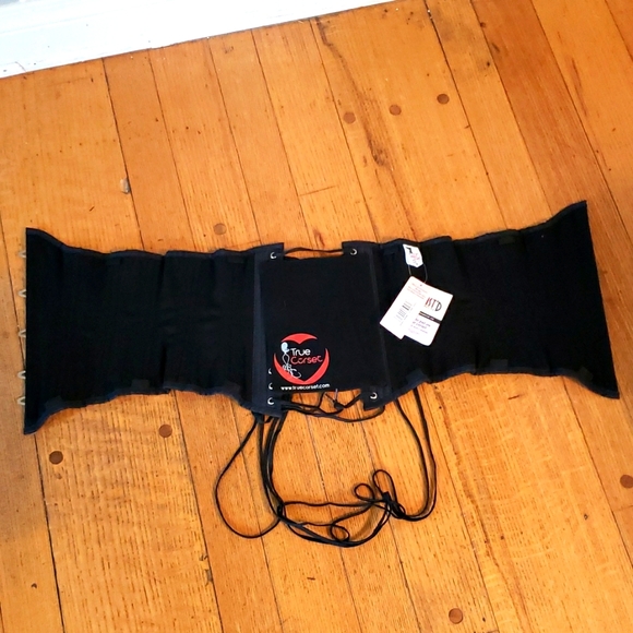 True Corset - Picture 2 of 5